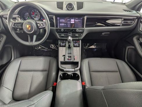 Certified 2025 Porsche Macan Turbo AWD/4WD image 21