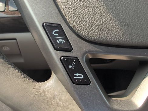 Used 2012 Acura MDX w/ Technology Package AWD/4WD image 17