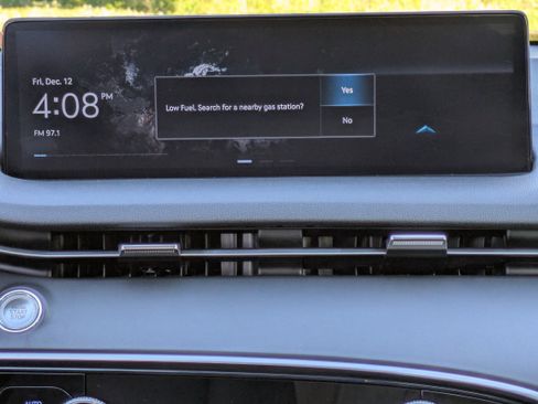 Used 2025 Genesis GV70 2.5T image 20