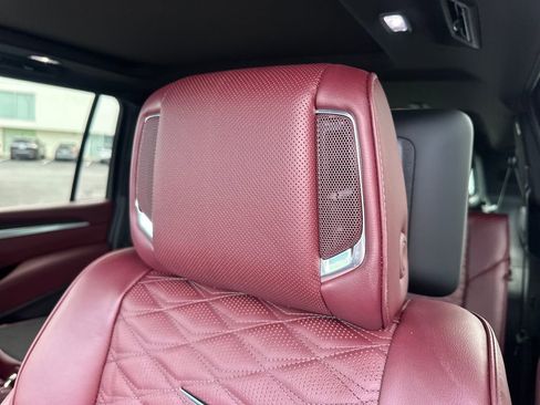 New 2026 Cadillac Escalade ESV Sport w/ LPO, ONYX Package AWD/4WD image 10