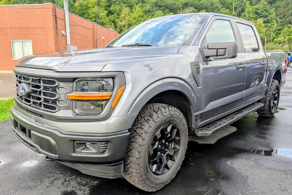 Used 2025 Ford F150 STX w/ Equipment Group 201A FX4 AWD/4WD image 3