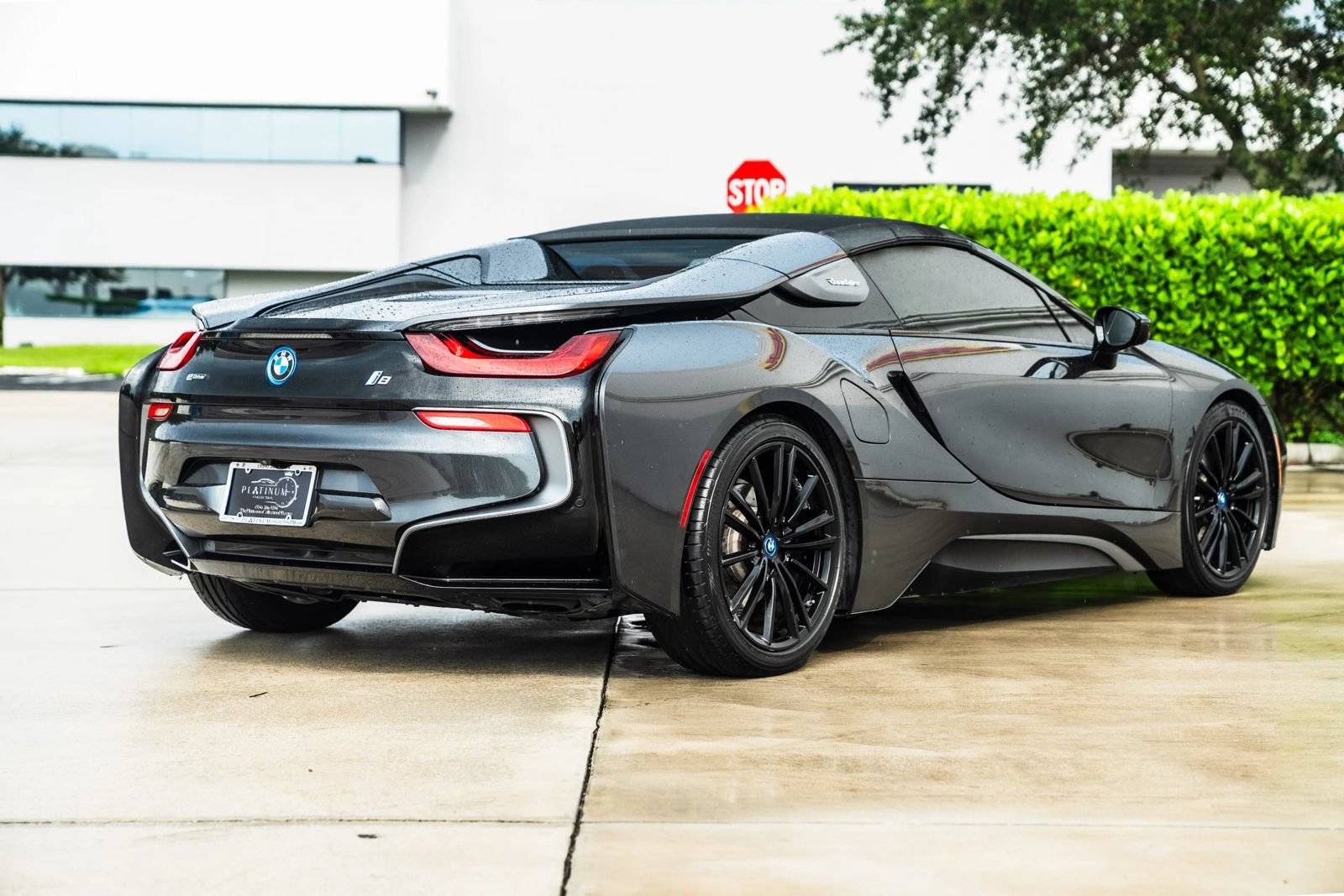 Used 2019 BMW i8 Roadster AWD/4WD image 5