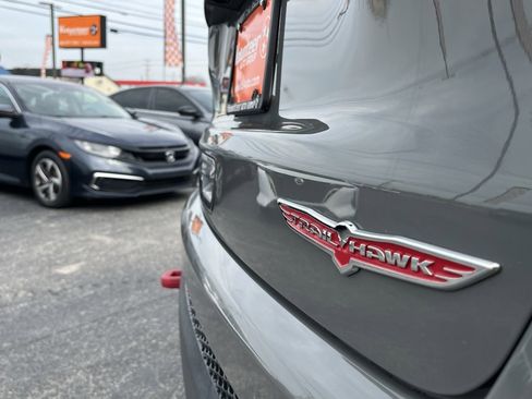 Used 2020 Jeep Compass Trailhawk image 9