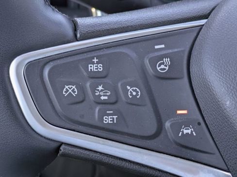 Certified 2023 Chevrolet Equinox LT image 30