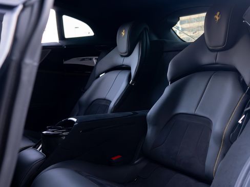 Used 2023 Ferrari Purosangue image 22