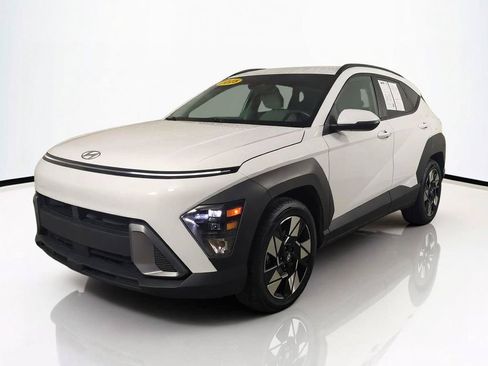 Used 2025 Hyundai Kona SEL FWD image 9