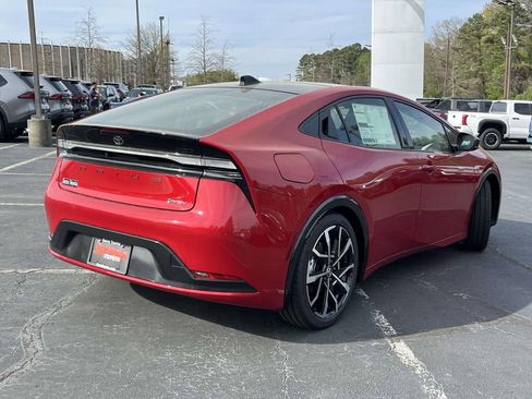 New 2026 Toyota Prius Plug-In Hybrid FWD image 3