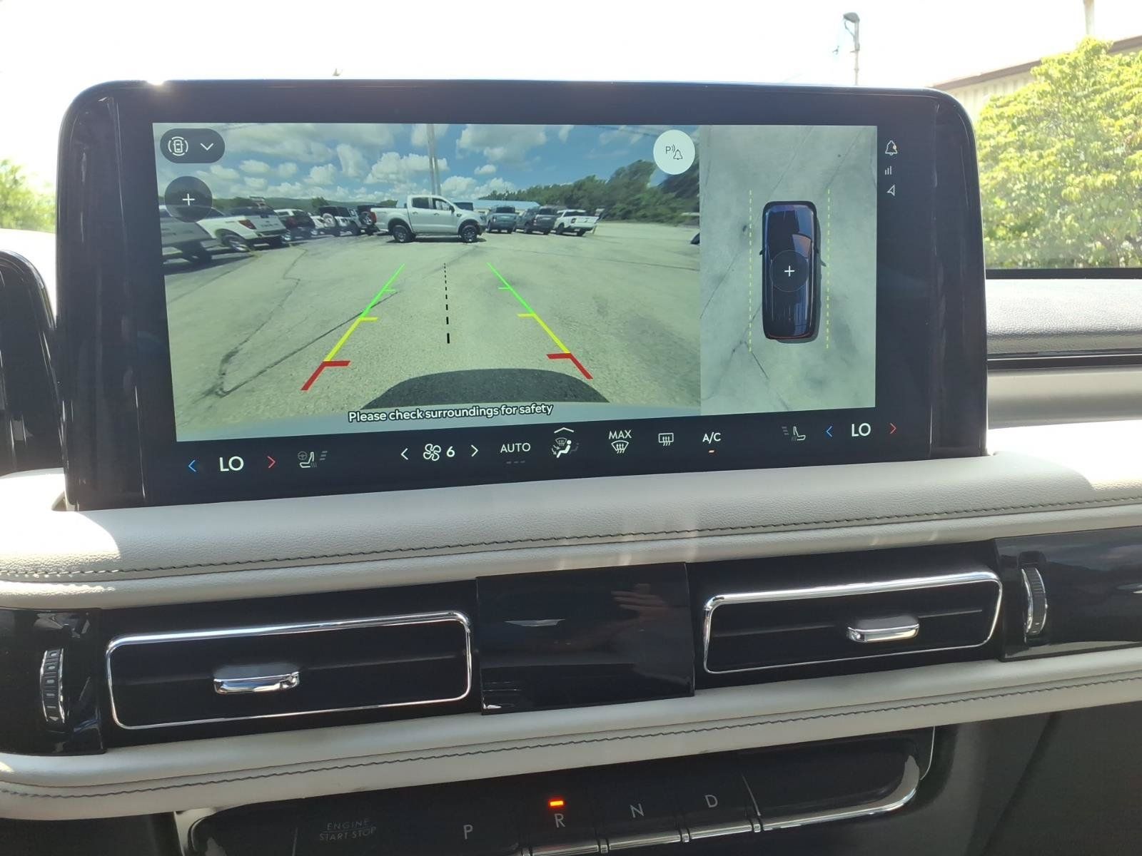 Used 2025 Lincoln Aviator AWD image 15