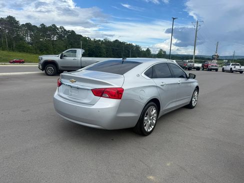 Used 2019 Chevrolet Impala LS FWD image 4