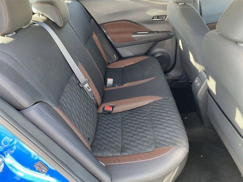 Certified 2022 Nissan Kicks SR image 11