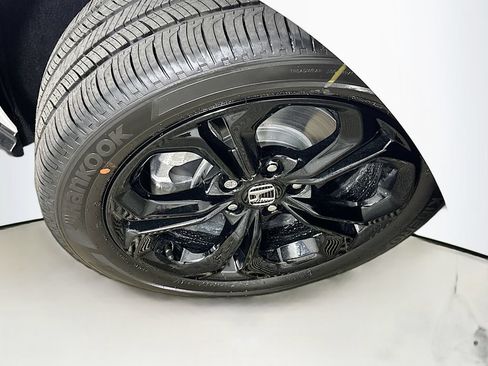 Certified 2025 Honda Accord SE image 24