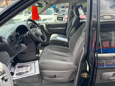 Used 2006 Dodge Grand Caravan SE w/ Popular Equipment Group I image 10