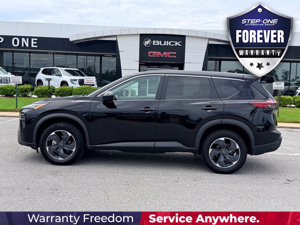 Used 2024 Nissan Rogue SV AWD/4WD image 3