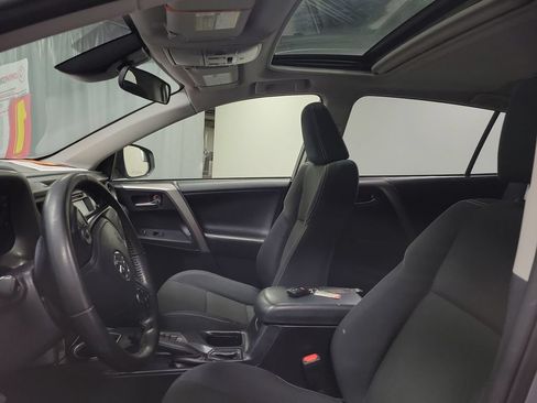 Used 2017 Toyota RAV4 XLE w/ All Weather Liner Package AWD/4WD image 15