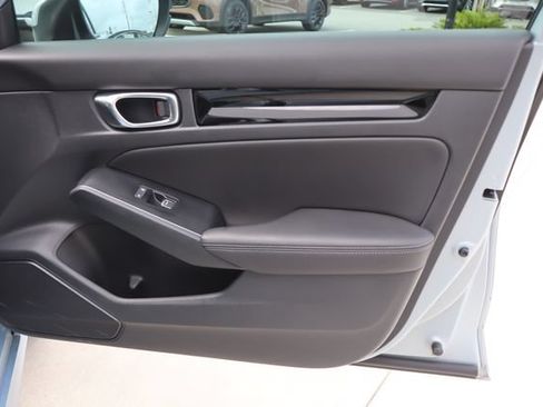 Used 2023 Honda Civic Touring image 27
