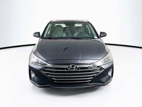 Used 2020 Hyundai Elantra Value Edition FWD image 2