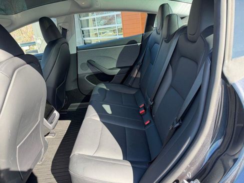 Used 2025 Tesla Model 3 Long Range image 13