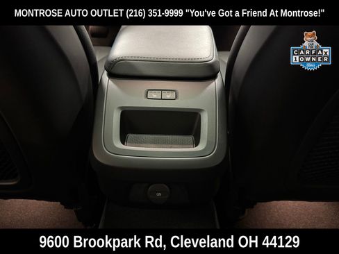 Used 2025 Volvo V60 B5 Cross Country Plus image 36