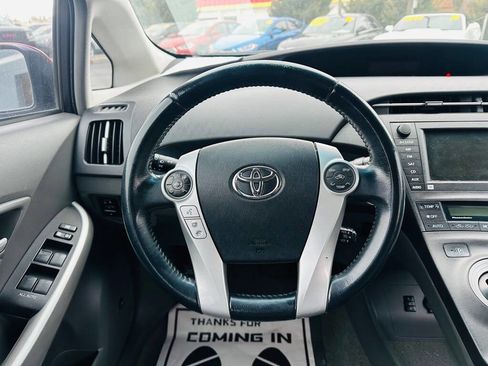 Used 2010 Toyota Prius Five image 11