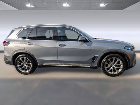 Used 2024 BMW X5 xDrive40i image 8