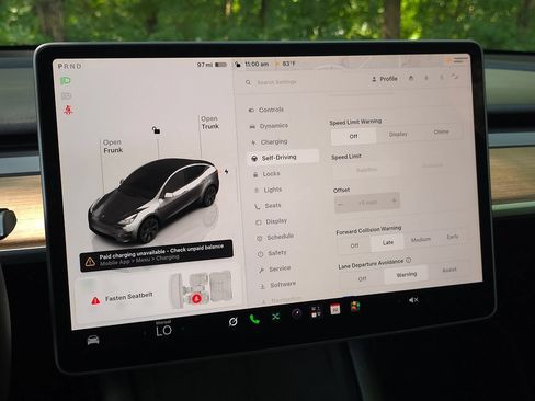 Used 2025 Tesla Model Y Long Range RWD image 37