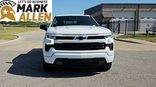 Used 2024 Chevrolet Silverado 1500 RST w/ Convenience Package II AWD/4WD image 3