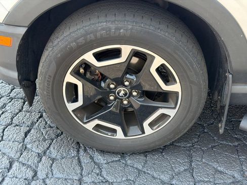 Used 2021 Ford Bronco Sport Outer Banks AWD/4WD image 14