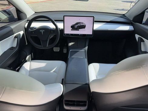 Used 2022 Tesla Model Y Performance AWD/4WD image 5