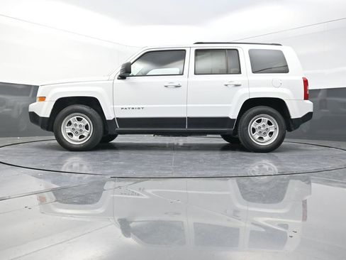 Used 2015 Jeep Patriot Sport w/ Power Value Group image 23
