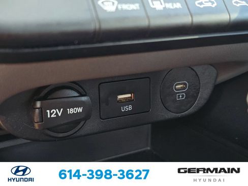 Used 2024 Hyundai Elantra SEL FWD image 32