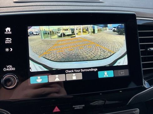 Used 2024 Honda Passport Black Edition image 17