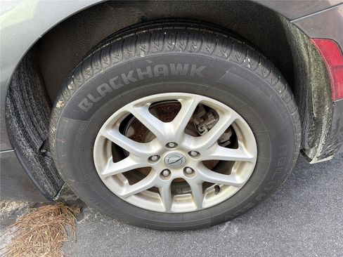 Used 2022 Chrysler Pacifica Touring-L image 14