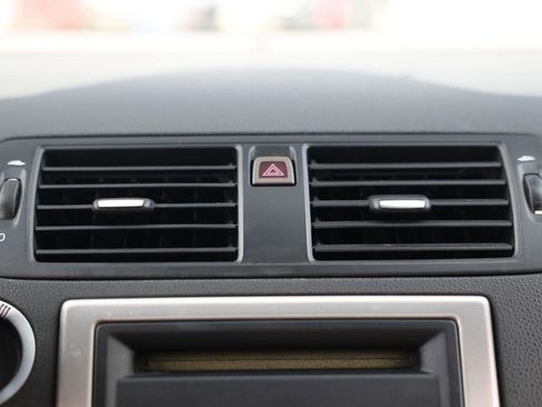 Used 2008 Volvo C70 T5 FWD image 34