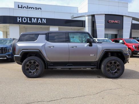 New 2026 GMC Hummer EV 3X w/ Carbon Fiber Edition Package image 2