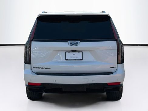 Used 2022 Cadillac Escalade Sport Platinum AWD/4WD image 6