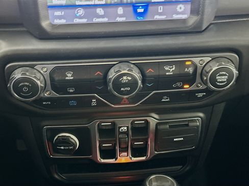 Used 2023 Jeep Wrangler Unlimited w/ 8.4" Radio Group AWD/4WD image 23