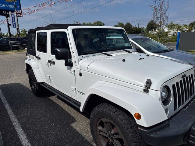 Used 2017 Jeep Wrangler Unlimited Sahara AWD/4WD image 2