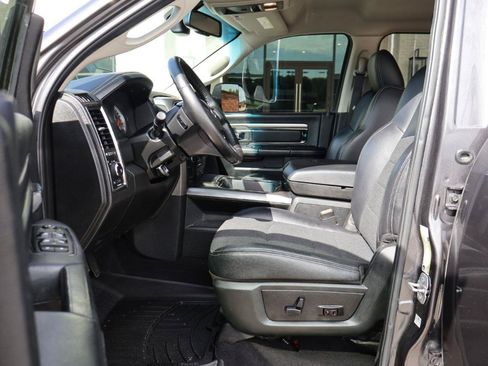 Used 2018 RAM 2500 Big Horn w/ Sport Appearance Group AWD/4WD image 8