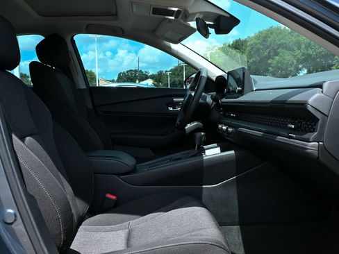 Used 2023 Honda Accord EX image 25