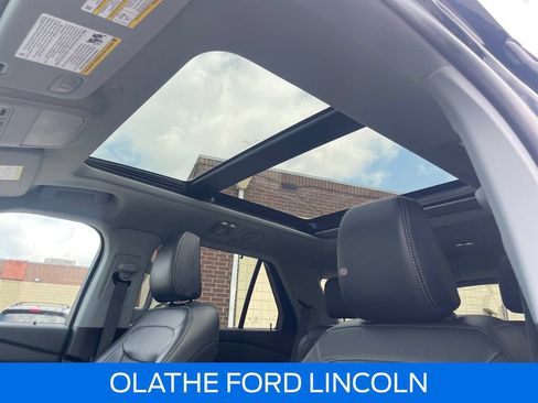 Certified 2023 Ford Explorer Limited w/ Equipment Group 301A AWD/4WD image 29
