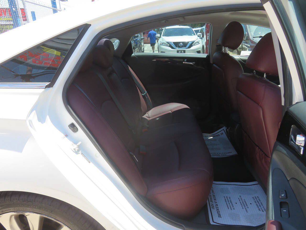 Used 2012 Hyundai Sonata Limited w/ Navigation Pkg FWD image 21