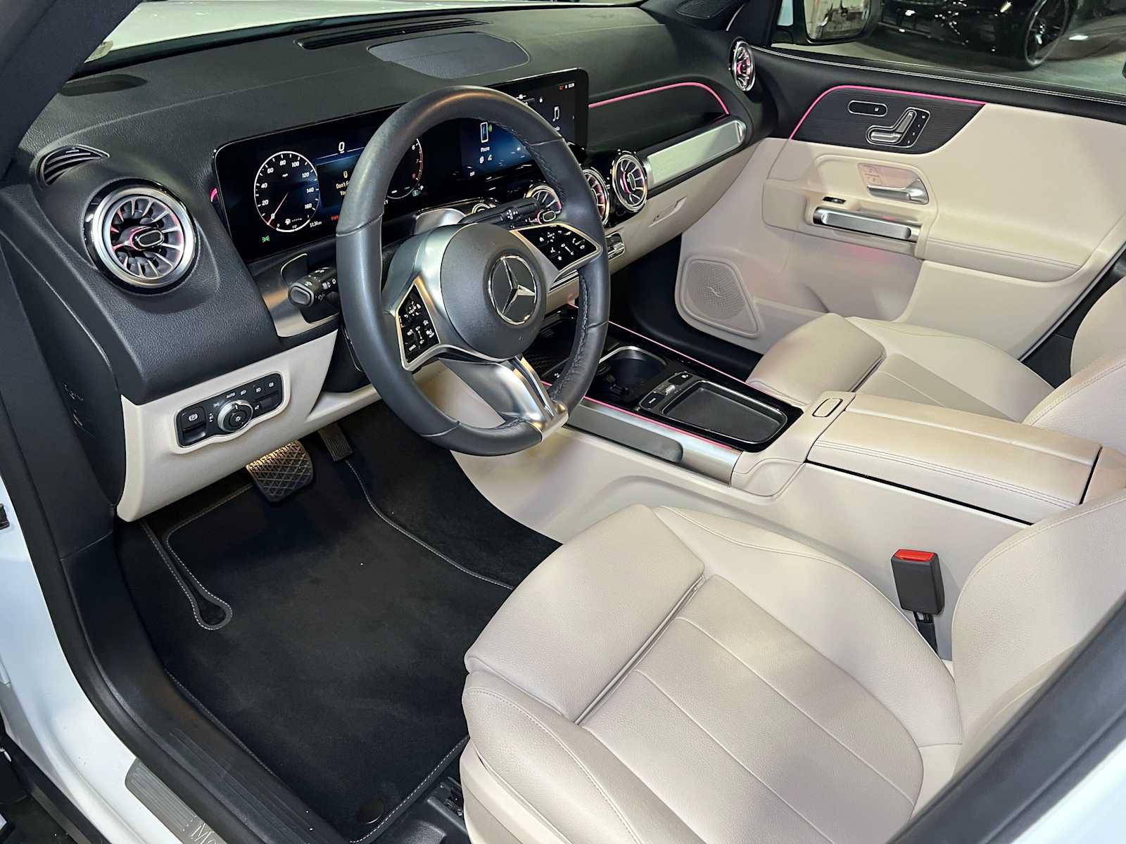 Certified 2026 Mercedes-Benz GLB 250 4MATIC image 26