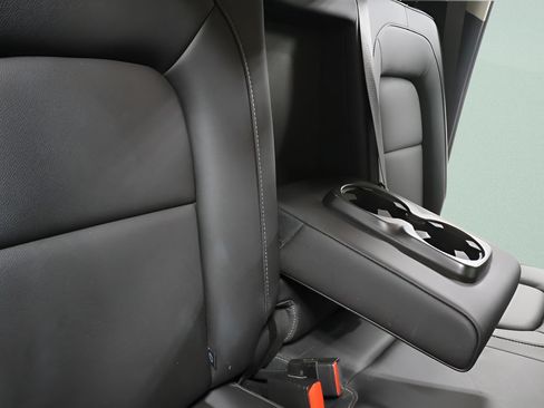Used 2019 GMC Canyon SLT w/ Driver Alert Package AWD/4WD image 19