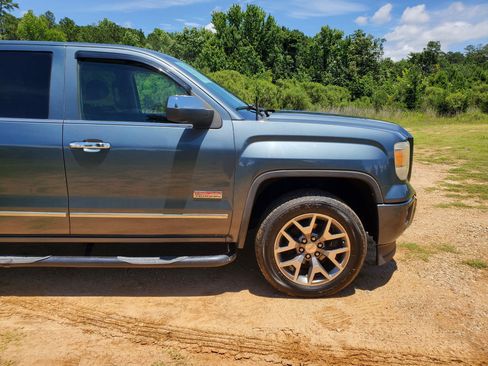 Used 2014 GMC Sierra 1500 SLE w/ All-Terrain Package AWD/4WD image 13