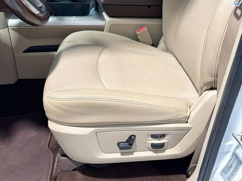 Used 2017 RAM 2500 Laramie w/ Convenience Group image 17