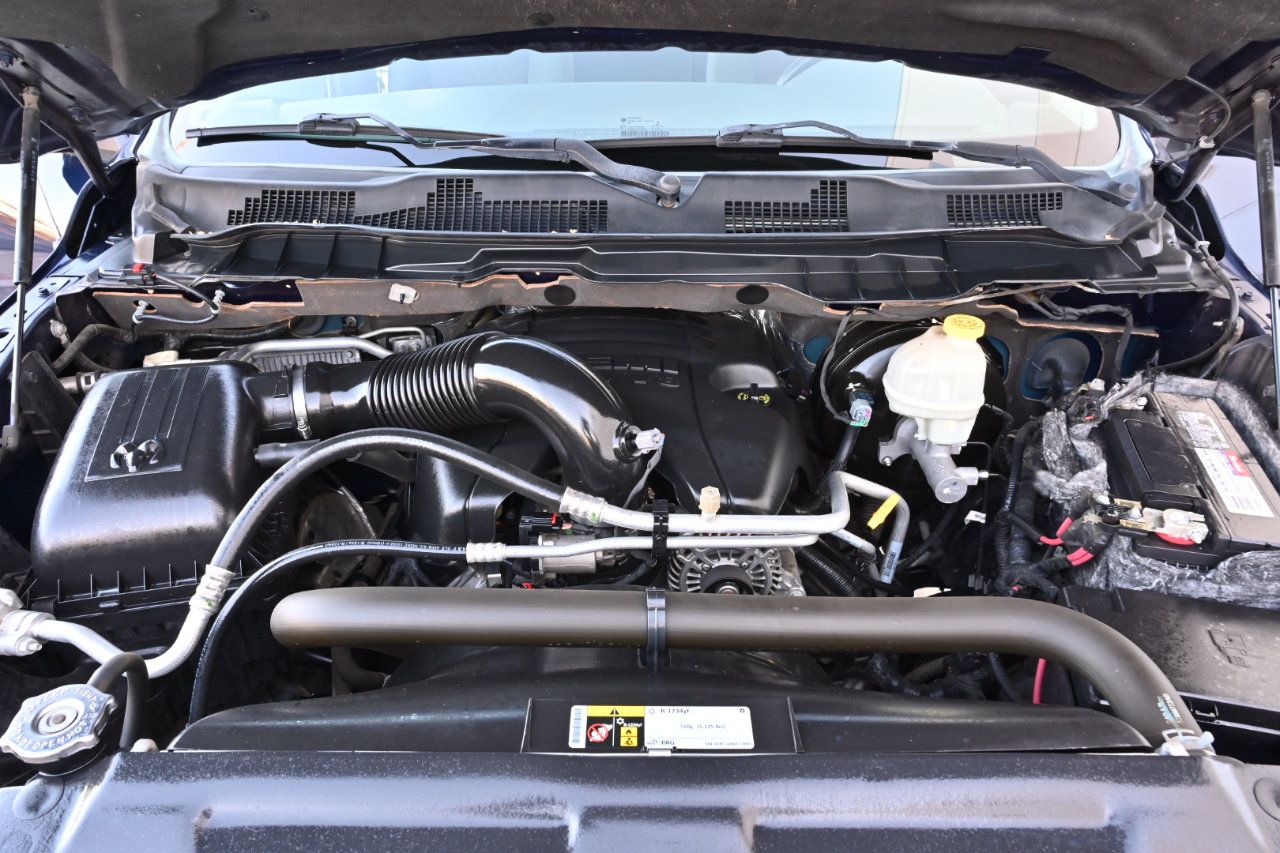 Used 2015 RAM 1500 Big Horn AWD/4WD image 40