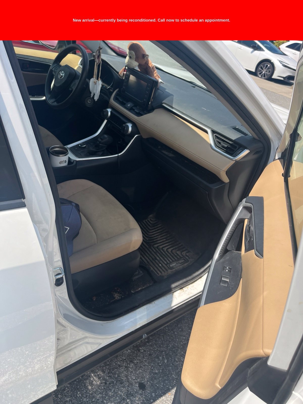 Used 2019 Toyota RAV4 LE AWD/4WD image 9