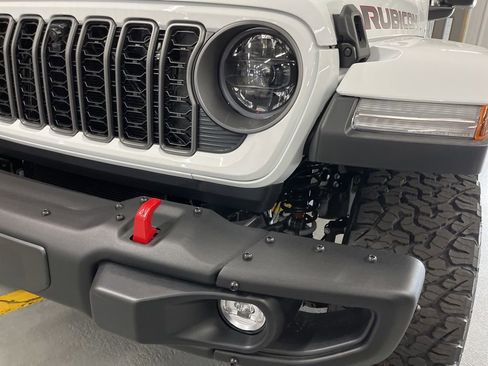 New 2026 Jeep Wrangler Unlimited Rubicon AWD/4WD image 10