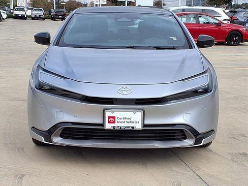 Used 2025 Toyota Prius Limited image 2