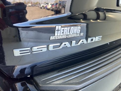 Used 2023 Cadillac Escalade Premium Luxury Platinum image 29